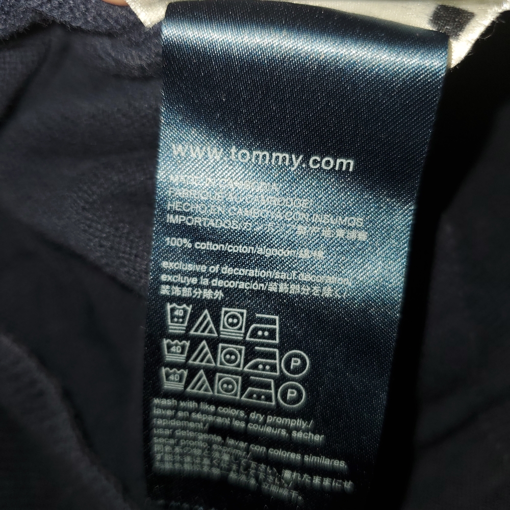 Tommy Hilfiger Red, White, and Black Crewneck Sweater - Picture 6 of 6